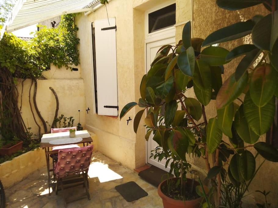 Studio Ideal Pour Deux Voyageurs Sur Marseille Exteriör bild
