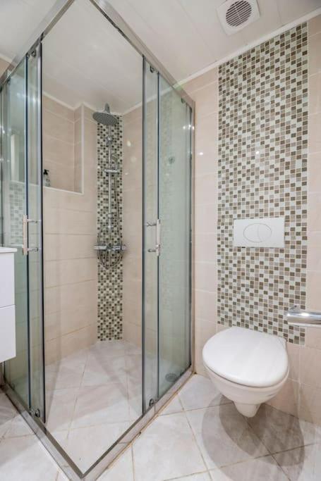 Studio Ideal Pour Deux Voyageurs Sur Marseille Exteriör bild