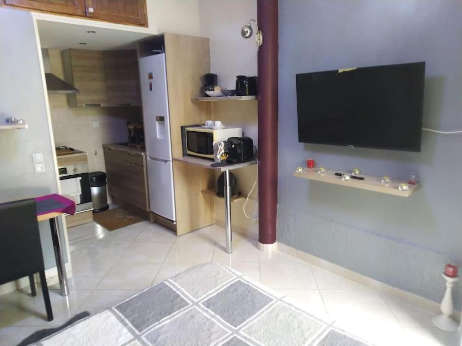 Studio Ideal Pour Deux Voyageurs Sur Marseille Exteriör bild