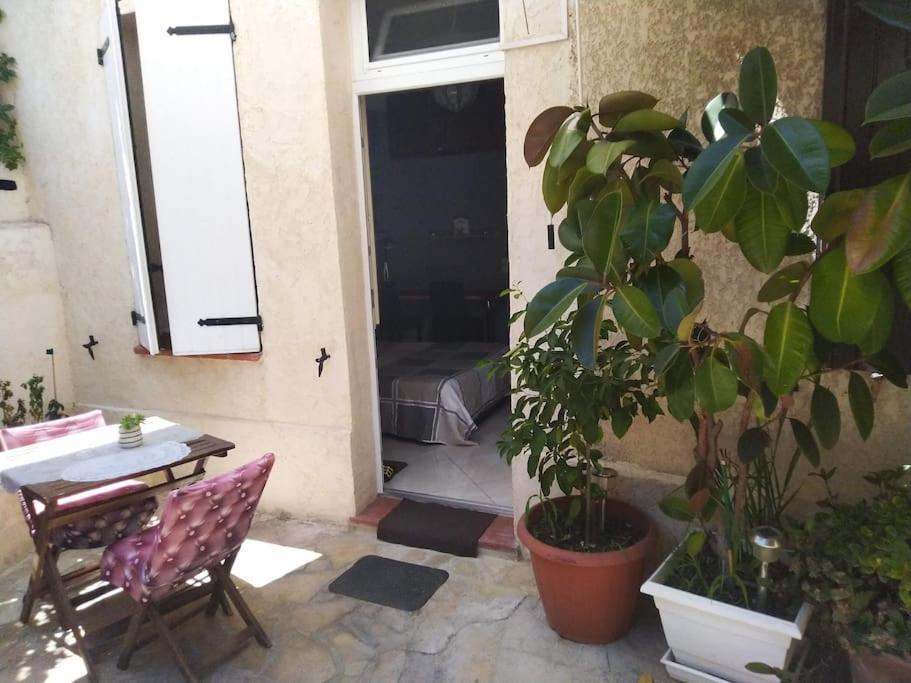 Studio Ideal Pour Deux Voyageurs Sur Marseille Exteriör bild